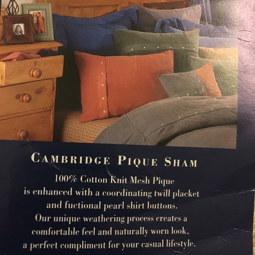 2 new pretty bright White pillow Shams.